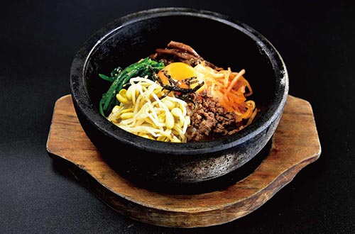 石焼ビビンバ 950円